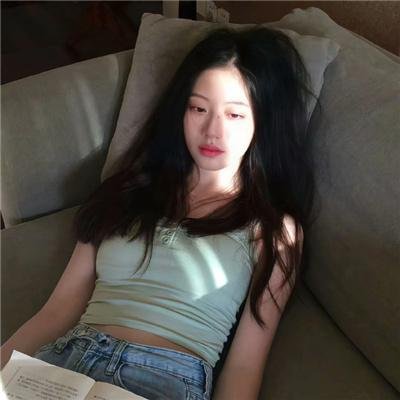 带着魔术盒的男人